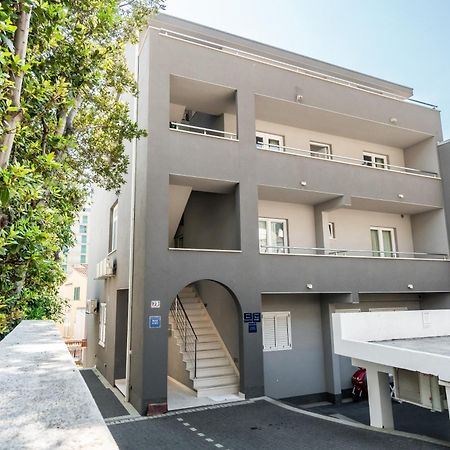 Apartments And Rooms Vuleta, Close To The Beach マカルスカ エクステリア 写真
