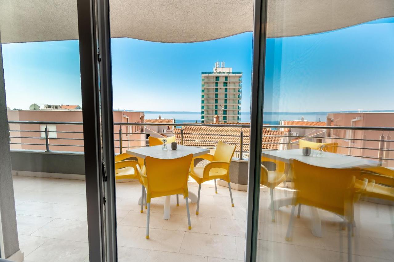 Apartments And Rooms Vuleta, Close To The Beach マカルスカ エクステリア 写真