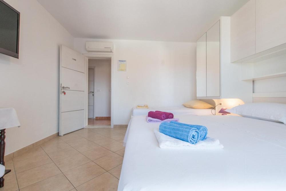 Apartments And Rooms Vuleta, Close To The Beach マカルスカ 部屋 写真